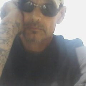 Meet your Posher, Dennis